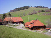 Blick nach Nordosten ber Gasthaus Holzer Kreuz zum Schneckenkopf (997 m